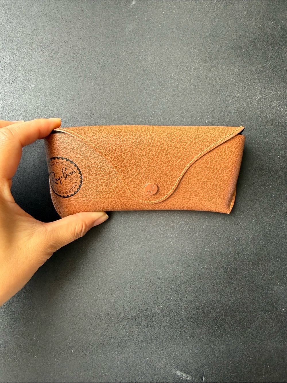 Ray-Ban Tan Brown Pebbled Leather Sunglasses Case